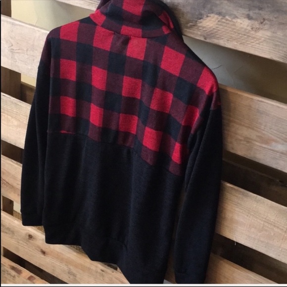 Plaid Front Half Zip Pullover - Picture 9 of 10
